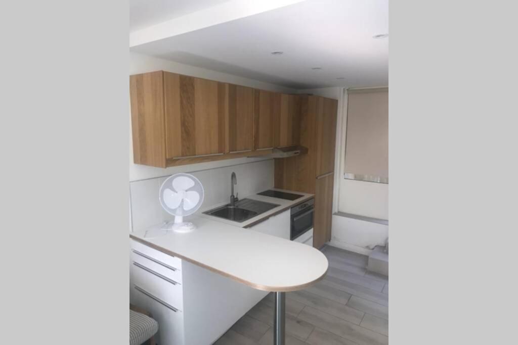 Joli Studio Au Mont St Clair Avec Vue Sur La Mer Apartment Sete Ngoại thất bức ảnh