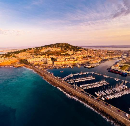 Joli Studio Au Mont St Clair Avec Vue Sur La Mer Apartment Sete Ngoại thất bức ảnh